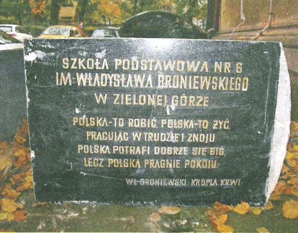 Fot 2. Tablica nagrobka Kamień