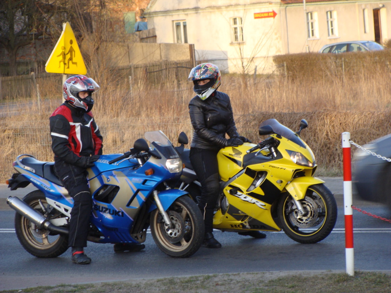 Fot 2. Motocykliści w Cigacicach Motocykliści