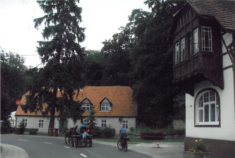 Fot 4. Ostatni Tannenbaum Motocykliści
