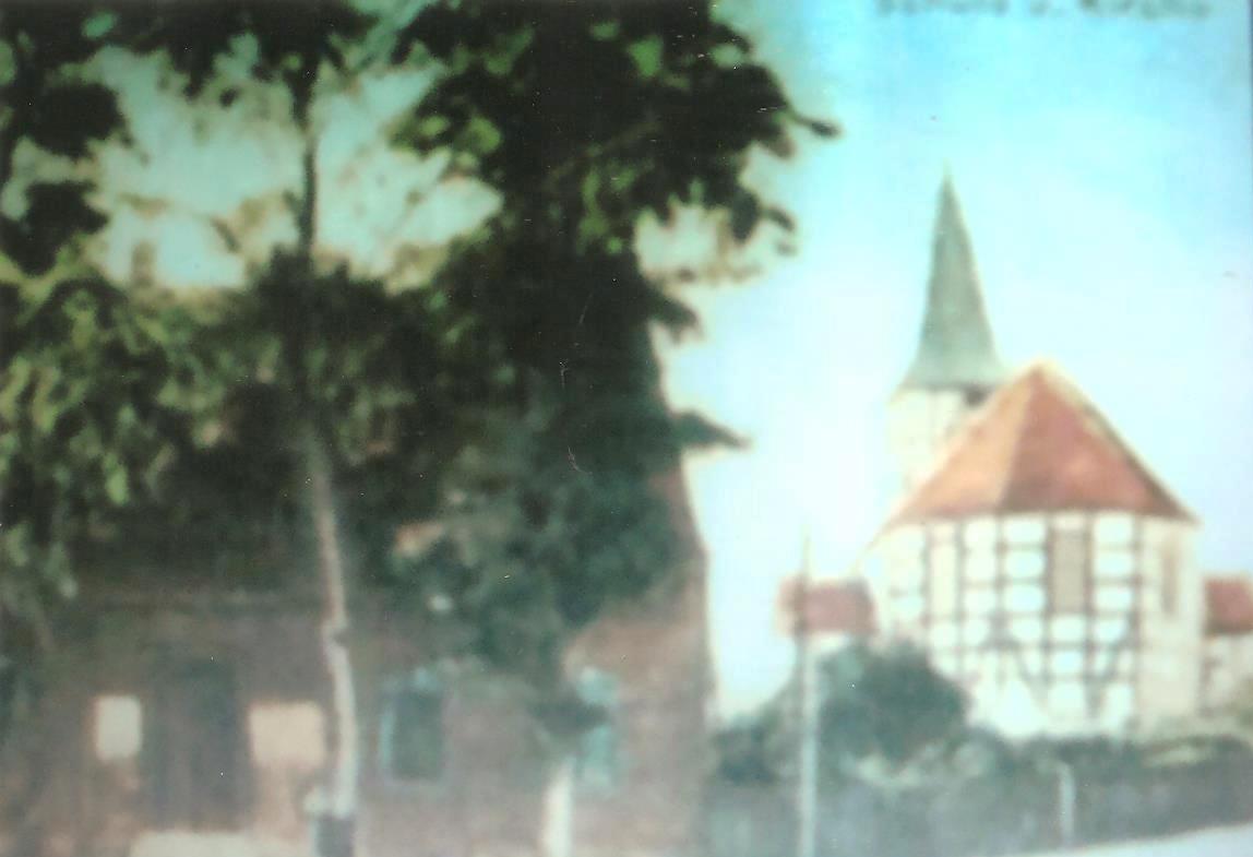 Fot 1. Zarzyń - kościół Zarzyń - kościół